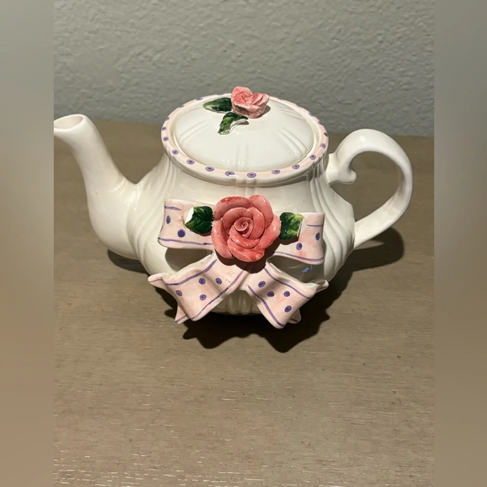 Polka Dot Bow Rose Ceramic Tea Pot